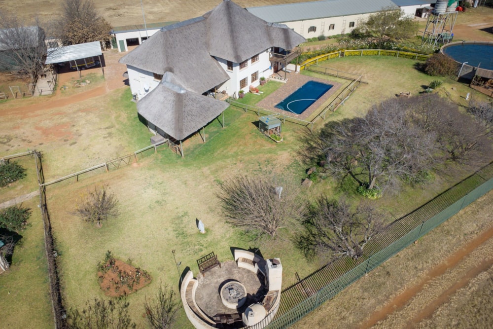 Mixed use farm for sale in Tarlton - 1KR1706311 Mixed use farm for sale in Tarlton - 1KR1706311