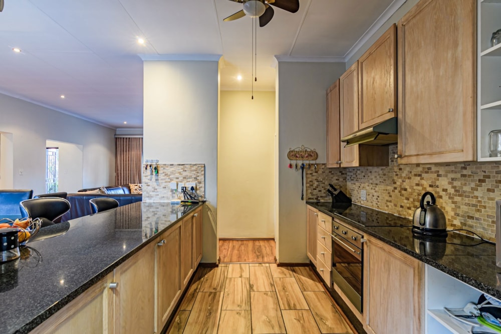 Townhouse for sale in Eco Park Estate - CN1708383 Townhouse for sale in Eco Park Estate - CN1708383