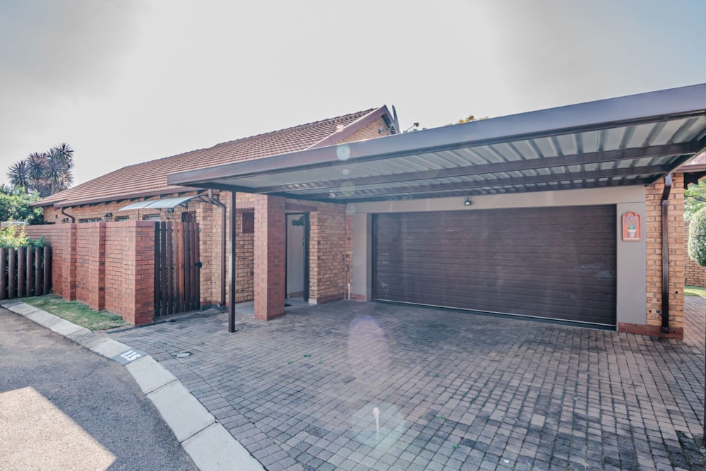 Single-storey retirement home for sale in Willow Park Manor - PT1699855