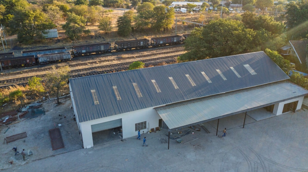 Commercial industrial property let in Hoedspruit - 1HS1700060 Commercial industrial property let in Hoedspruit - 1HS1700060