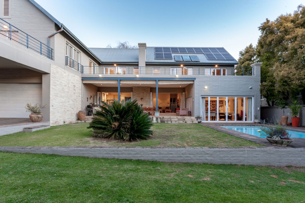 Double-storey house for sale in Craighall Park - HP1706025 Double-storey house for sale in Craighall Park - HP1706025