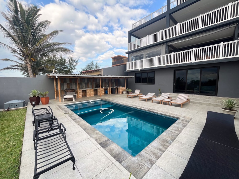 House for sale in Praia do Tofo, Mozambique - 3MQ1704280