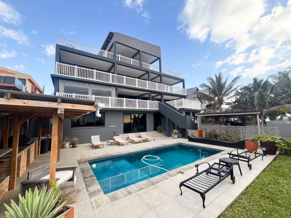 House for sale in Praia do Tofo, Mozambique - 3MQ1704280