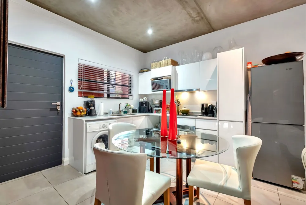 Apartment sold in Melrose North - HP1706281