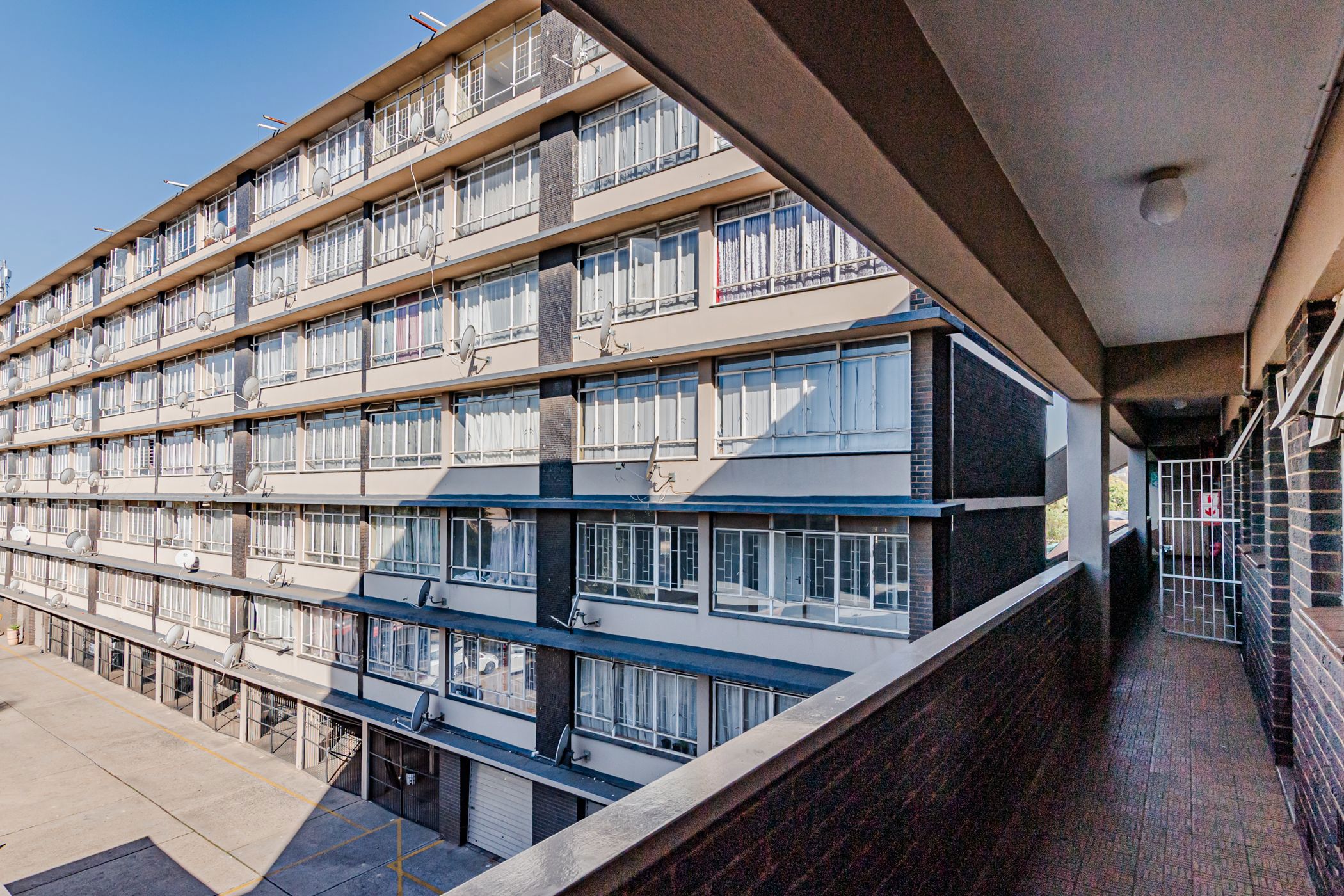 Bachelor apartment for sale in Eloffsdal, Pretoria North - PTM1705352