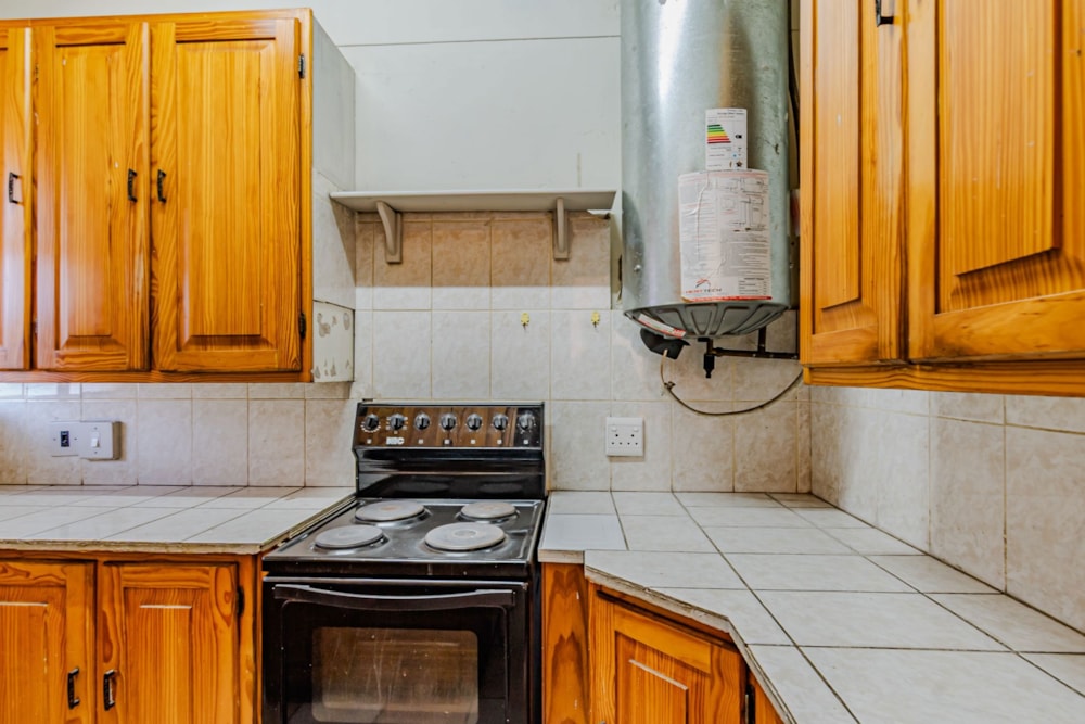 Bachelor apartment for sale in Eloffsdal, Pretoria North - PTM1705352 Bachelor apartment for sale in Eloffsdal, Pretoria North - PTM1705352