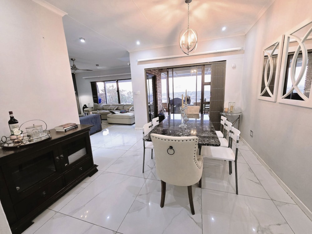 House for sale in Constantia Kloof - RAN1707308 House for sale in Constantia Kloof - RAN1707308