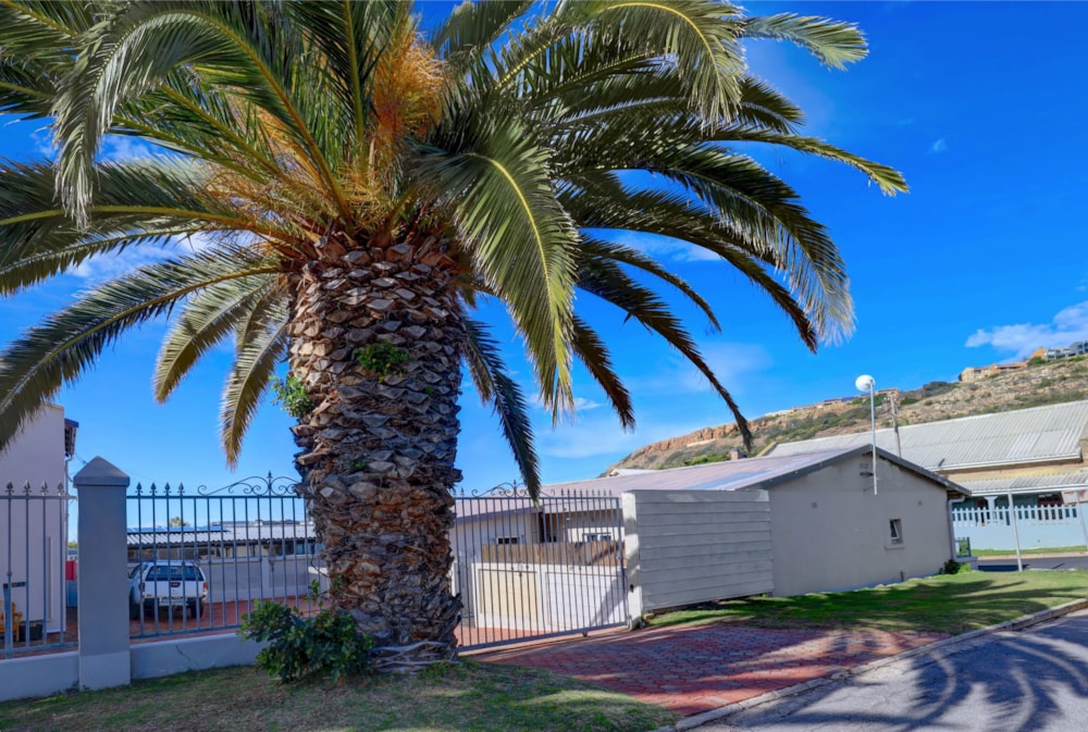 Apartment for sale in Mossel Bay Central - 1MB1706757 Apartment for sale in Mossel Bay Central - 1MB1706757