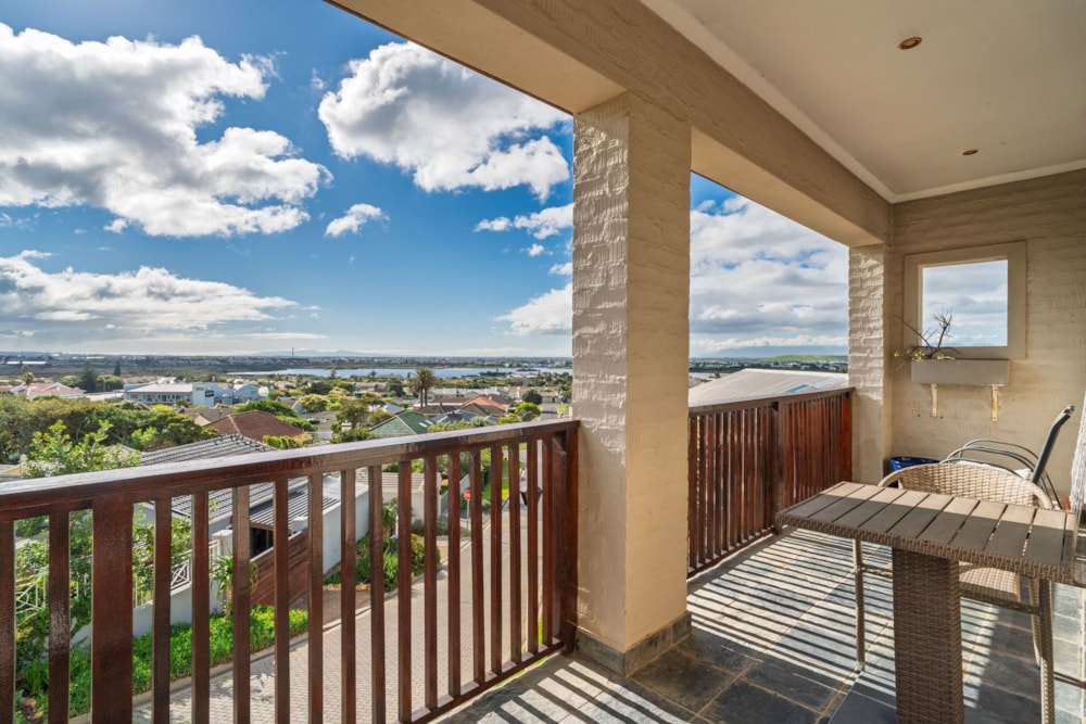 House sold in Lakeside, Cape Town - FH1707074 House sold in Lakeside, Cape Town - FH1707074