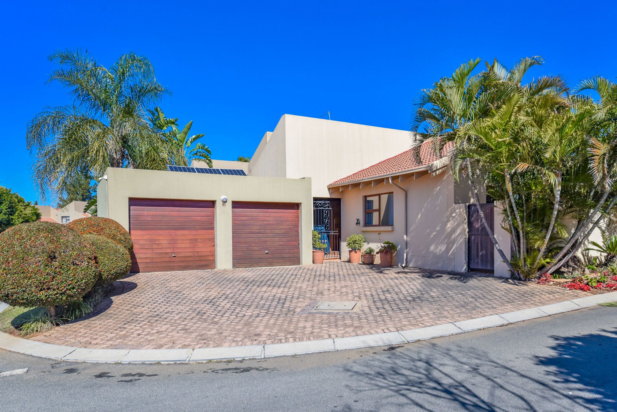 Cluster for sale in North Riding - FW1706015