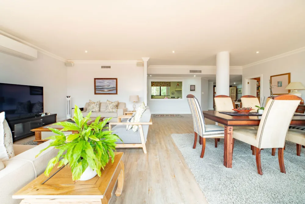 Apartment let in Zimbali Estate - 1BD1705982
