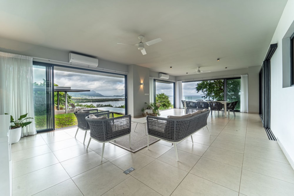 Double-storey house for sale in Tamarin, Mauritius - MUR1706004