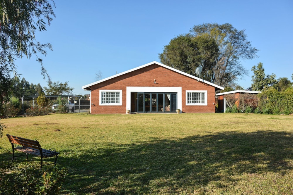 House sold in Hilton, KwaZulu-Natal - 1PM1706200