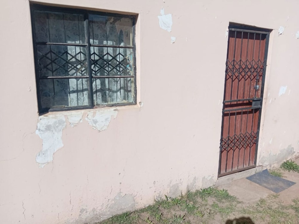 Commercial flats for sale in Ngangelizwe - 1MH1706125