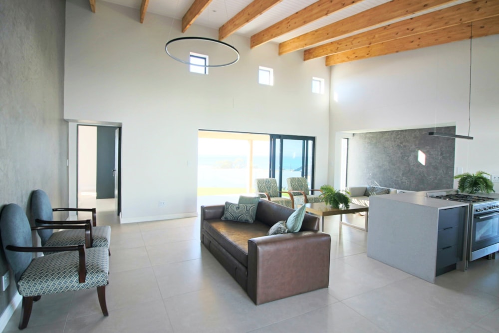 Single-storey house for sale in St Helena Views - LA1706127