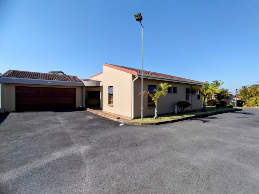 Townhouse for sale in Uvongo - 1PSH1706279 Townhouse for sale in Uvongo - 1PSH1706279