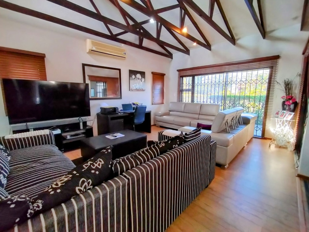 Townhouse for sale in Uvongo - 1PSH1706279 Townhouse for sale in Uvongo - 1PSH1706279