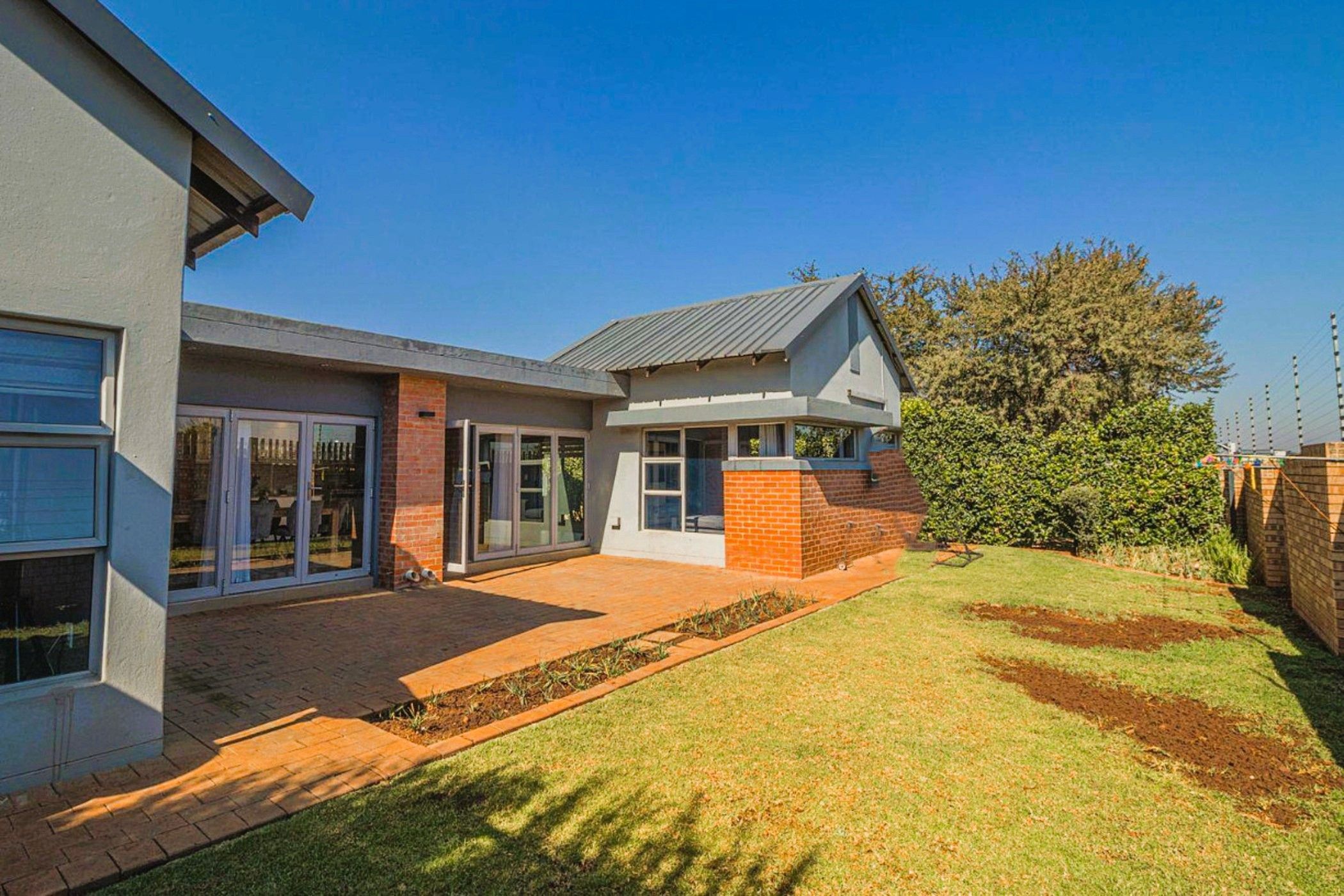 House for sale in Midstream Estate - CN1706906