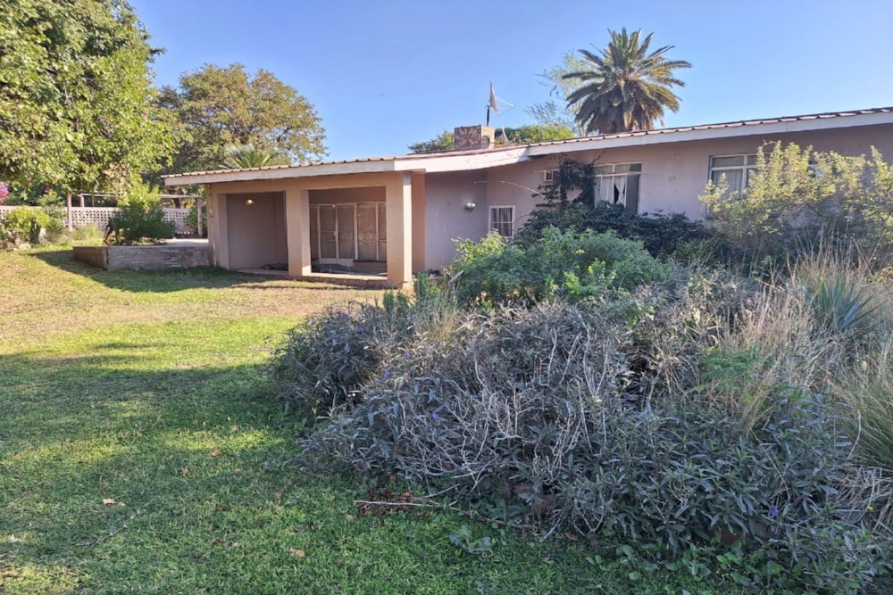 House for sale in Beitbridge, Zimbabwe - 3ZB1706144 House for sale in Beitbridge, Zimbabwe - 3ZB1706144