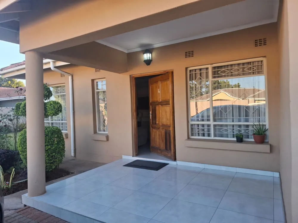 House for sale in Block 7, Botswana - 3BO1706328 House for sale in Block 7, Botswana - 3BO1706328