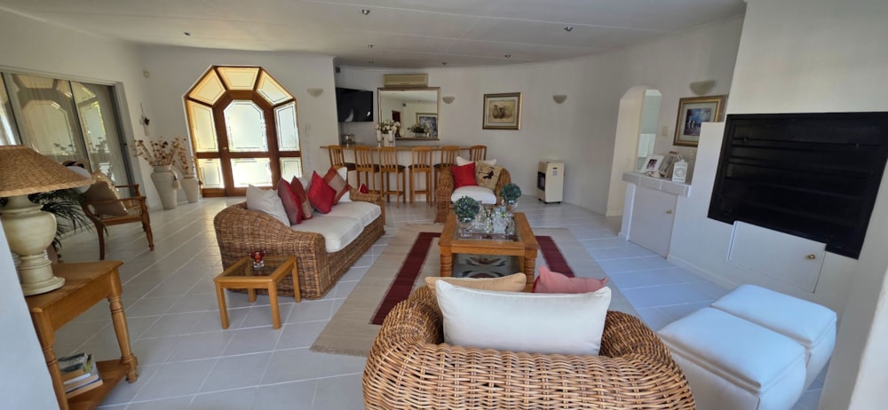 House for sale in Cradock - 1KK1706243 House for sale in Cradock - 1KK1706243