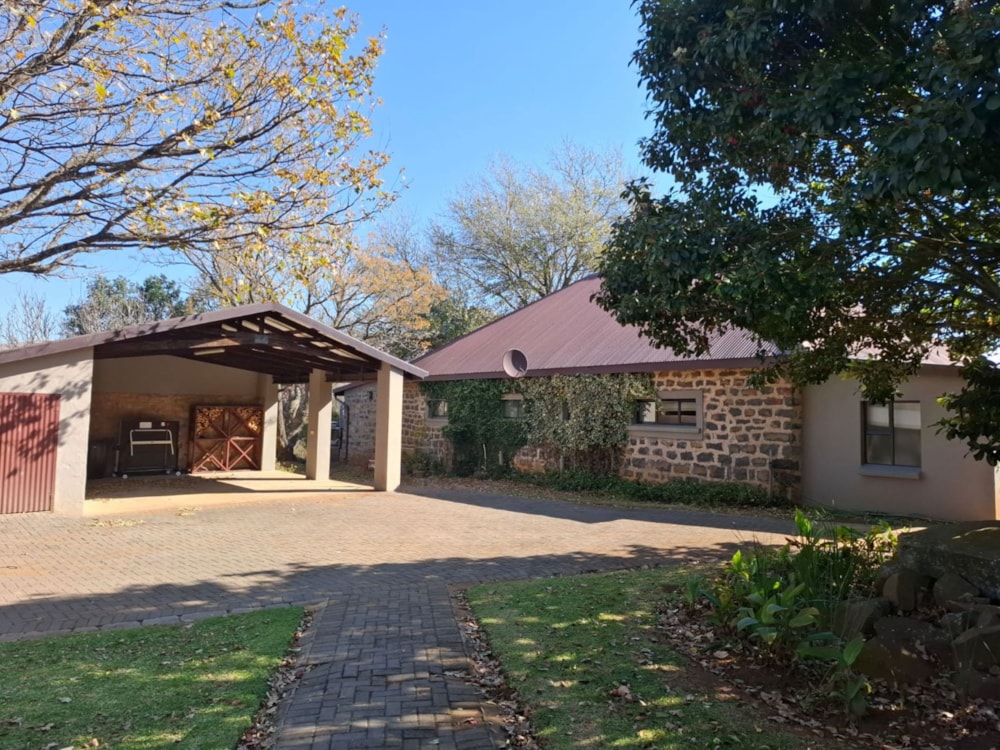 House for sale in Dullstroom - 1DS1706409 House for sale in Dullstroom - 1DS1706409