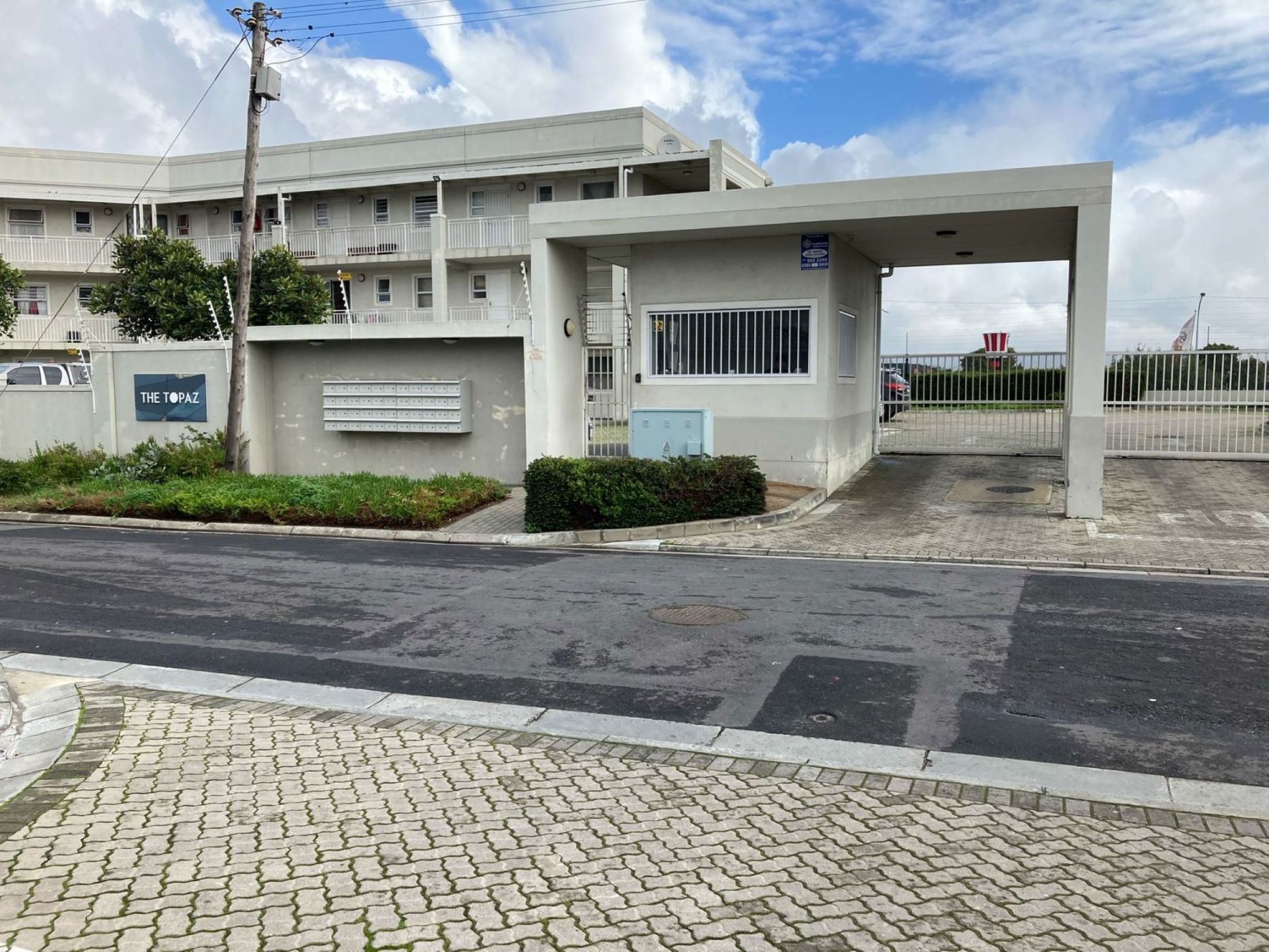 Apartment sold in Cravenby - 1AH1706402