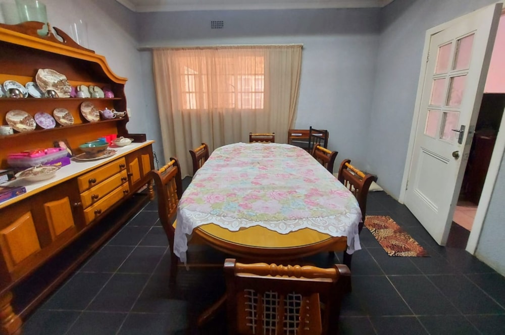 House for sale in Selection Park - 1SP1706375