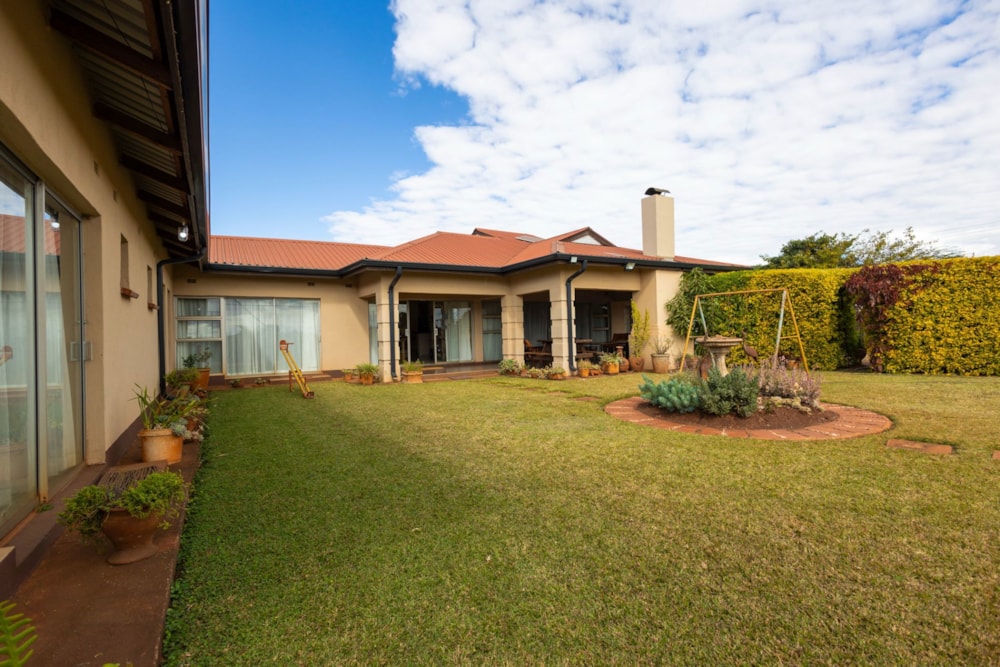 House for sale in Mount Pleasant, Zimbabwe - 3ZB1706836 House for sale in Mount Pleasant, Zimbabwe - 3ZB1706836