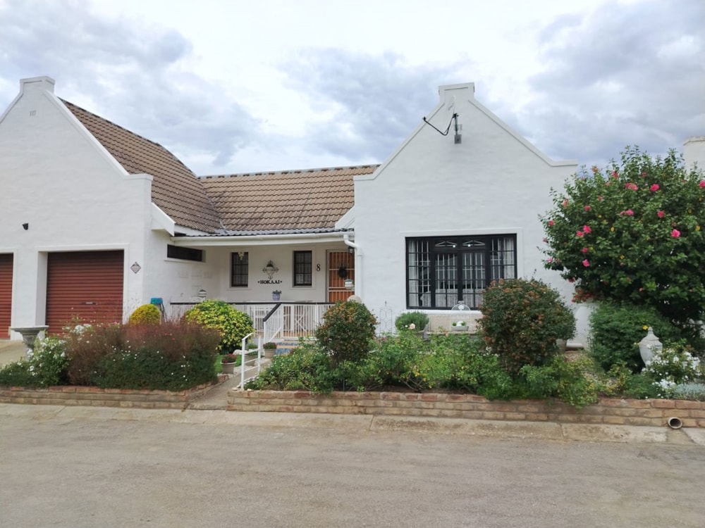 House for sale in Somerset East - 1KK1706408