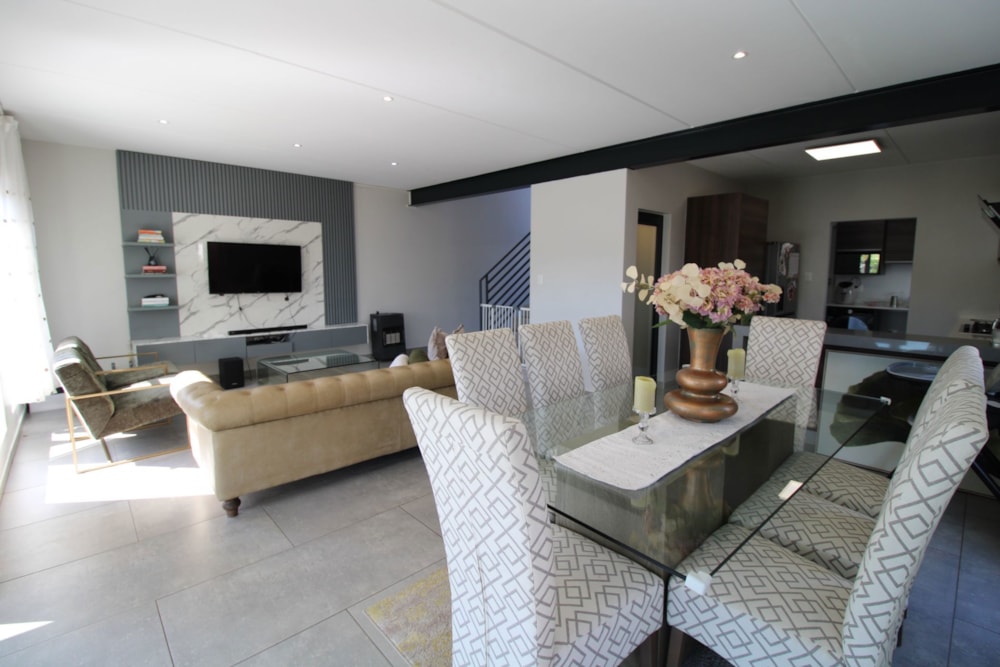 Double-storey cluster sold in Crowthorne - MR1706470