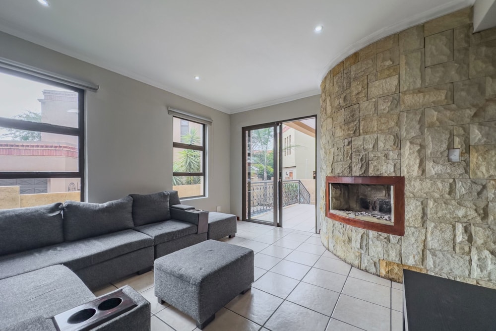 Golf estate house let in Eagle Canyon Golf Estate - RAL1706500 Golf estate house let in Eagle Canyon Golf Estate - RAL1706500