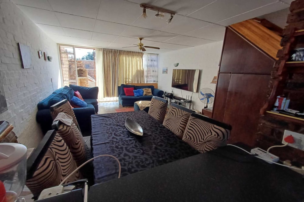 Townhouse for sale in Lyttelton Manor - CN1706569 Townhouse for sale in Lyttelton Manor - CN1706569