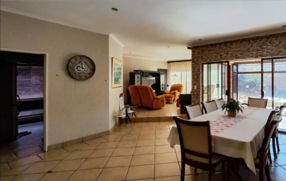 House for sale in Glen Marais - KTP1706571 House for sale in Glen Marais - KTP1706571