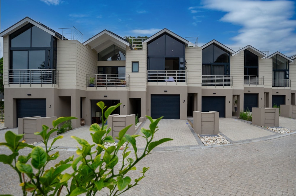 Townhouse for sale in Wilderness Central - GEO1707040 Townhouse for sale in Wilderness Central - GEO1707040