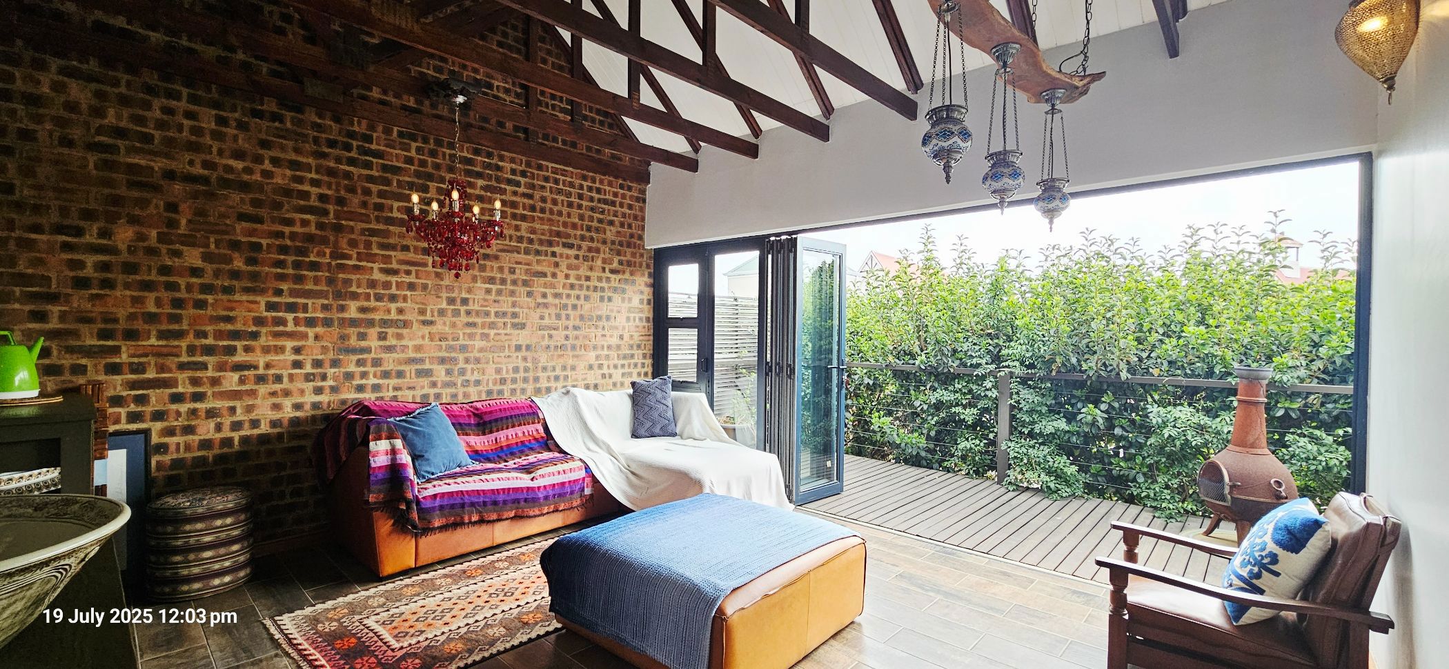 Security estate home sold in Candlewoods Country Estate - CN1706778