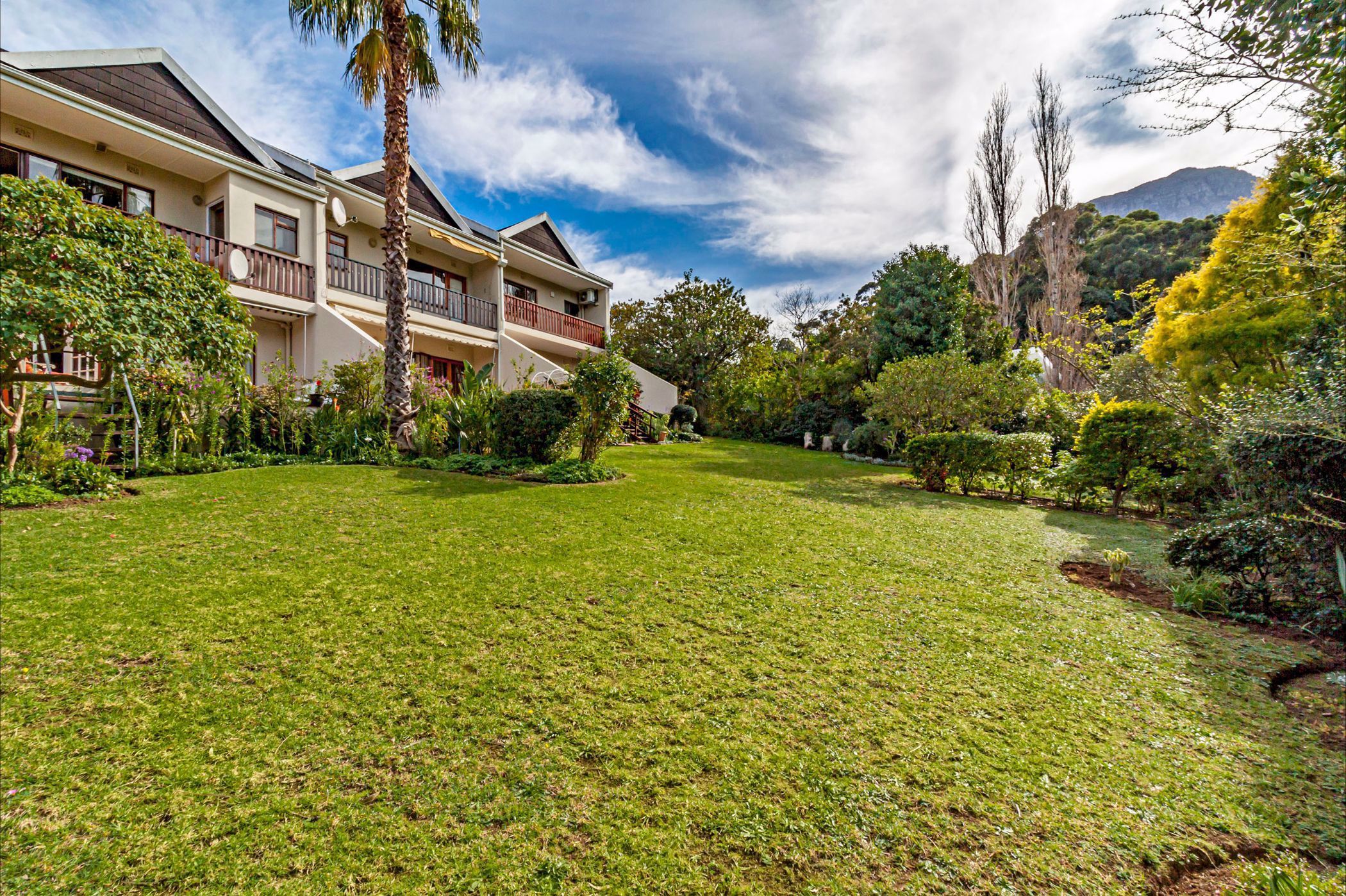 Semi-detached house let in Golden Hill - SWL1706613