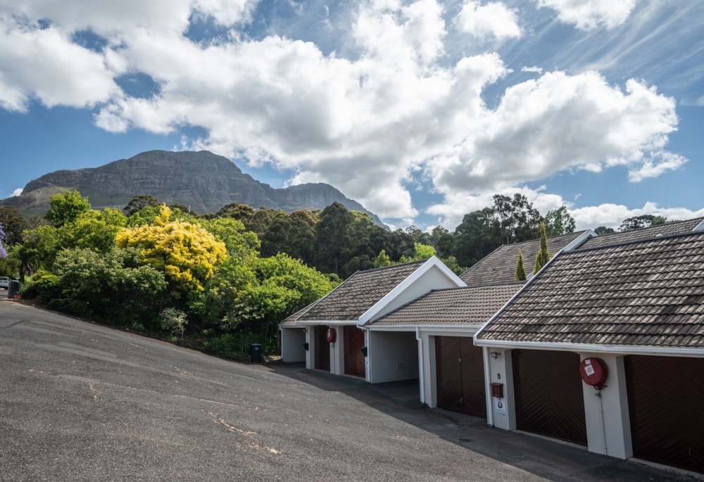 Semi-detached house let in Golden Hill - SWL1706613 Semi-detached house let in Golden Hill - SWL1706613