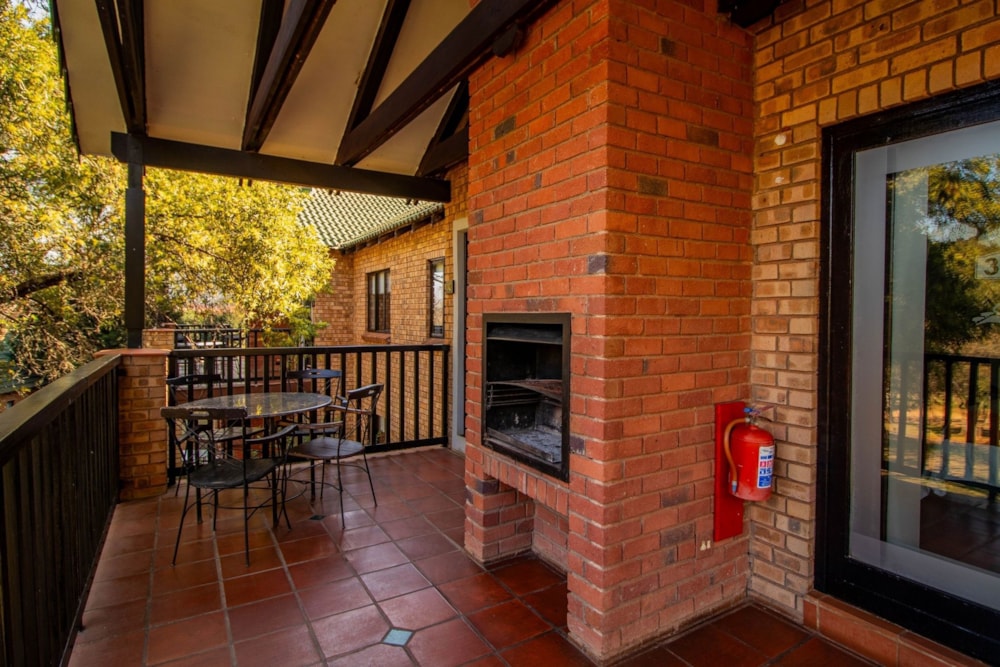 Security estate home for sale in White River - 1WR1706615