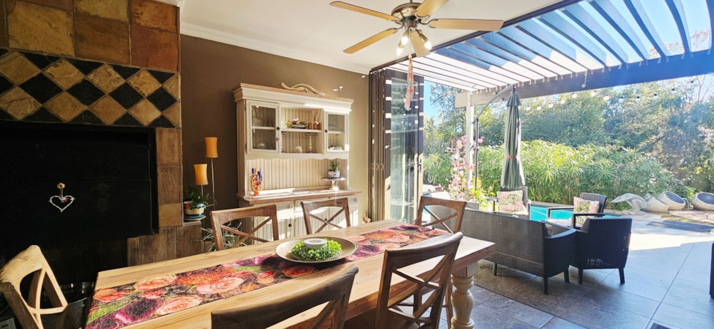 Security estate home for sale in Midstream Estate - CN1706634 Security estate home for sale in Midstream Estate - CN1706634