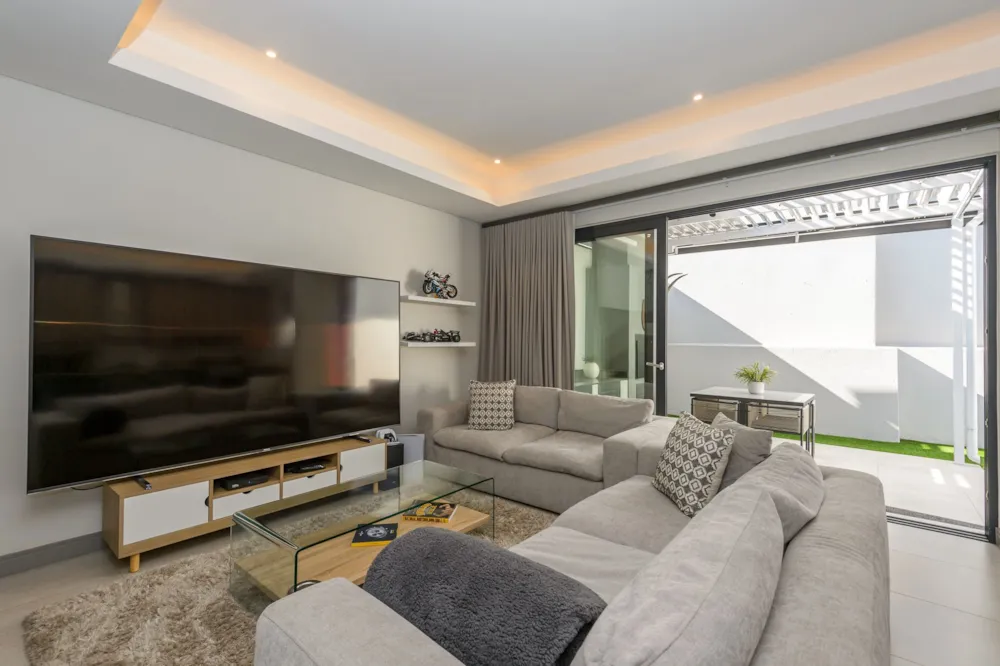 Townhouse to rent in Bryanston - JBL1739298 Townhouse to rent in Bryanston - JBL1739298