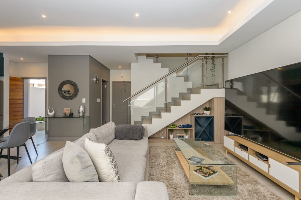 Townhouse to rent in Bryanston - JBL1739298