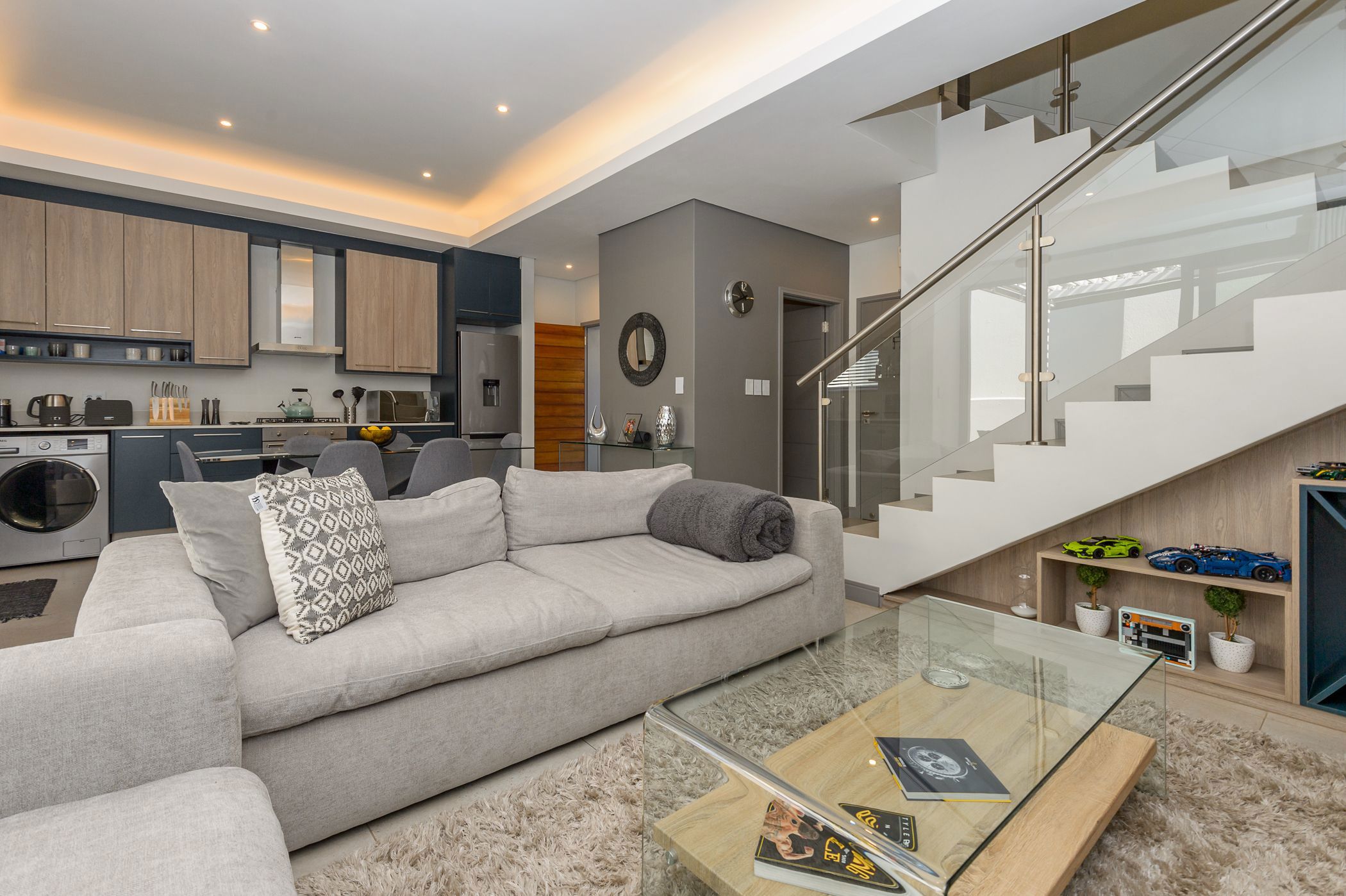 Townhouse to rent in Bryanston - JBL1739298