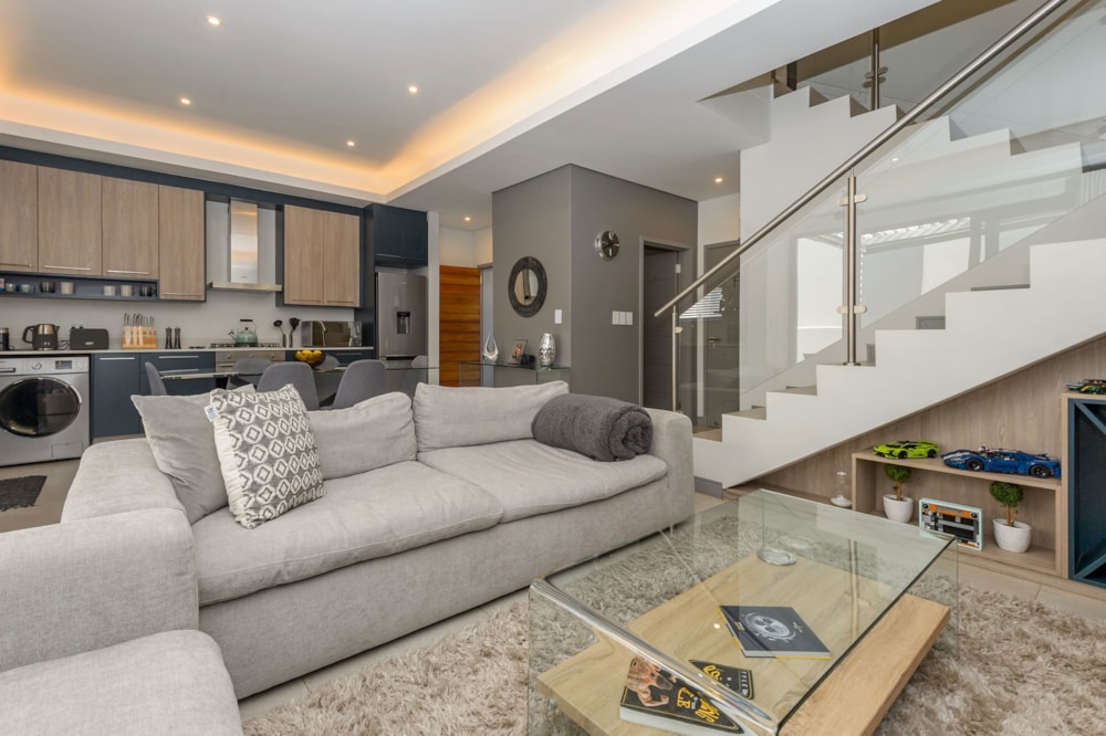 Townhouse to rent in Bryanston - JBL1739298
