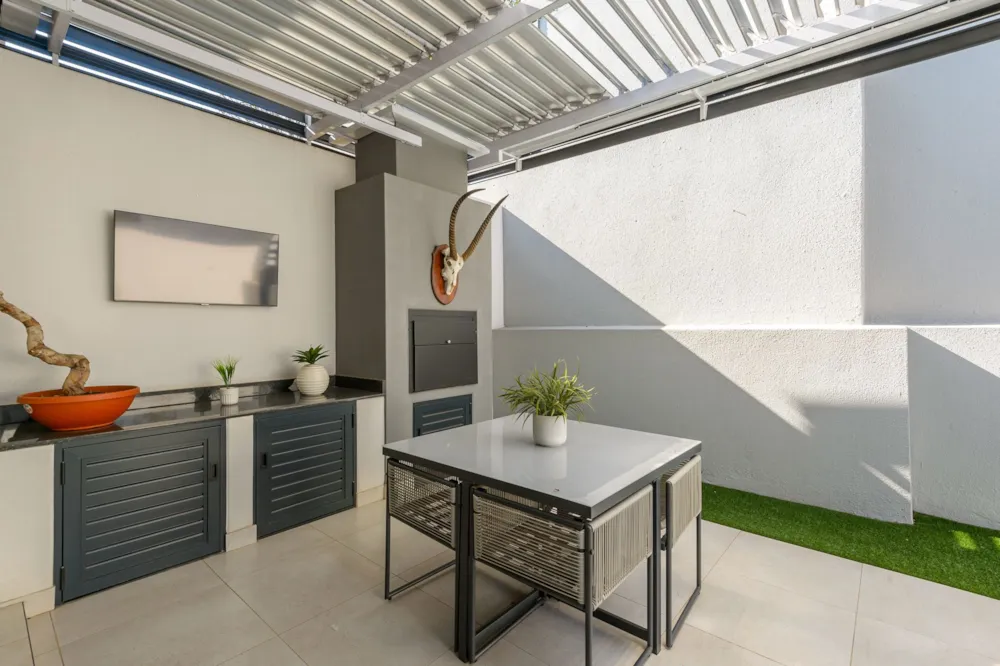 Townhouse to rent in Bryanston - JBL1739298 Townhouse to rent in Bryanston - JBL1739298