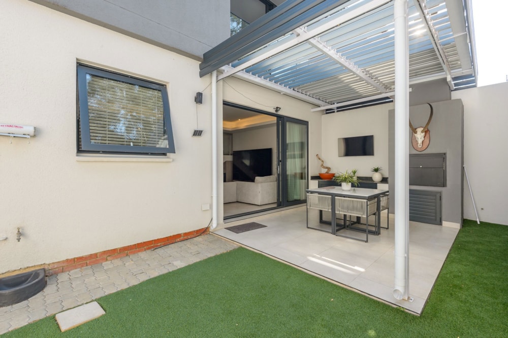 Townhouse to rent in Bryanston - JBL1739298 Townhouse to rent in Bryanston - JBL1739298
