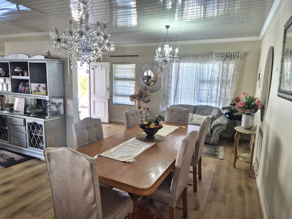 House for sale in Van Riebeeck Park, Worcester - TK1706822