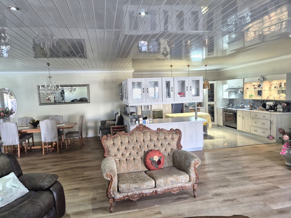 House for sale in Van Riebeeck Park, Worcester - TK1706822