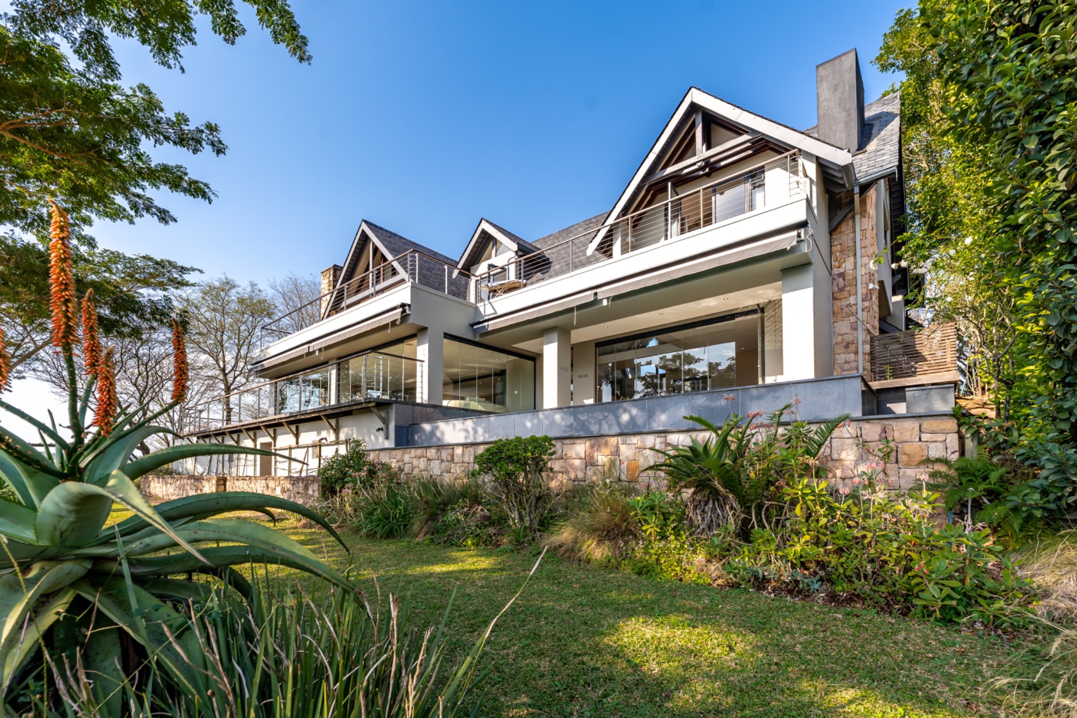 Golf estate house for sale in Cotswold Downs Estate - 1KF1718845