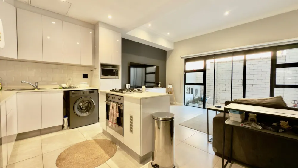 Townhouse for sale in Morningside, Durban - 1DA1706738 Townhouse for sale in Morningside, Durban - 1DA1706738